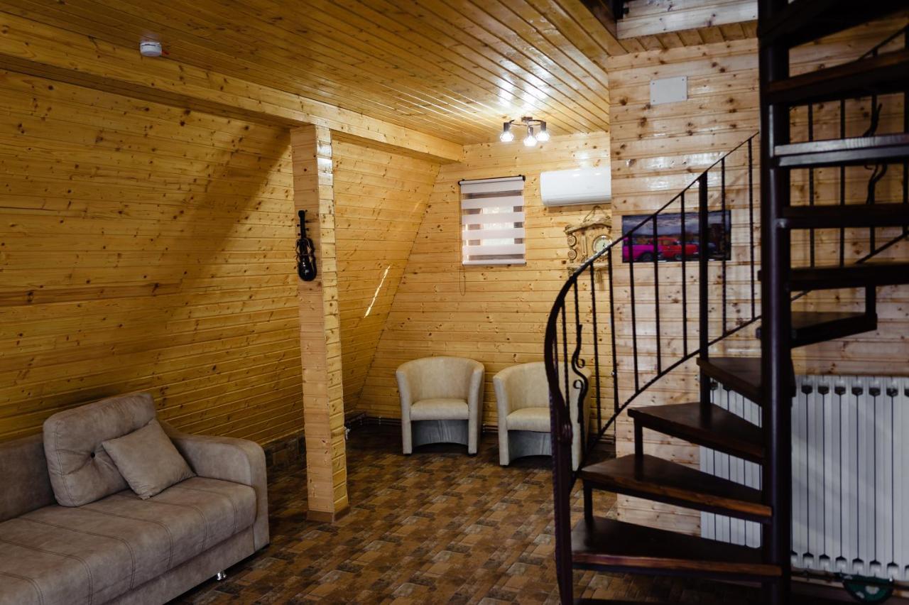 Appartement La Maria Si Ioana à Curtea de Argeş Extérieur photo